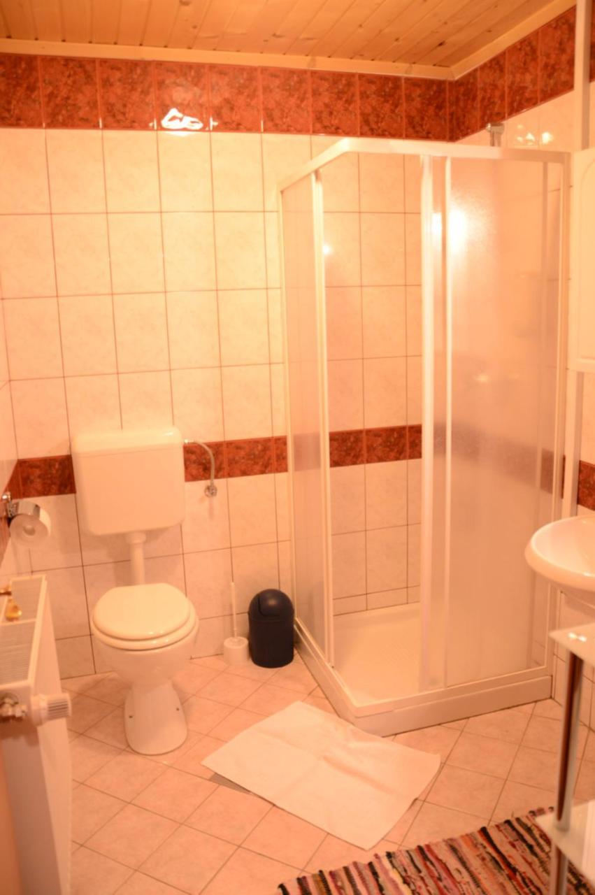 Apartmens And Rooms Sostar เชียร์คโน ภายนอก รูปภาพ